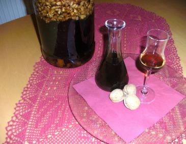Walnusskern-Schnaps Walnusskern-Schnaps