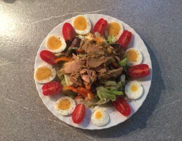 Garnierter Thunfischsalat Garnierter Thunfischsalat