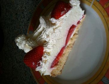 Erdbeer-Joghurt-Topfentorte Erdbeer-Joghurt-Topfentorte