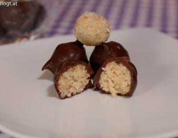 Kokos-Nuss-Kugeln Kokos-Nuss-Kugeln