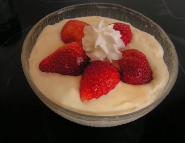 Vanillecreme mit Erdbeeren Vanillecreme mit Erdbeeren