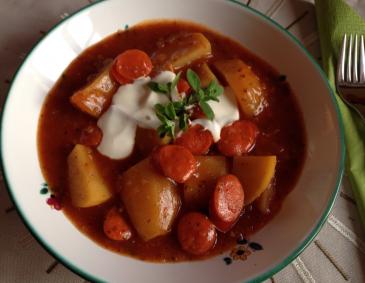 Erdäpfelgulasch Erdäpfelgulasch