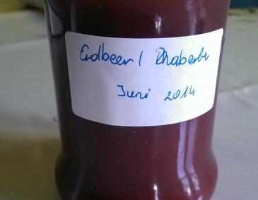 Erdbeermarmelade mit Rhabarber Erdbeermarmelade mit Rhabarber
