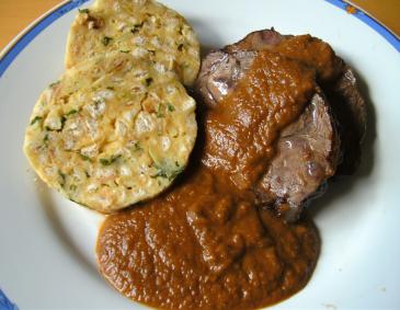Rindswangerl mit Steinpilz-Rotweinsauce Rindswangerl mit Steinpilz-Rotweinsauce