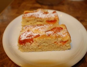 Saftiger Marillenkuchen Saftiger Marillenkuchen