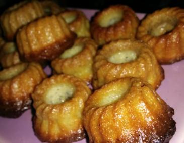 Mini-Guglhupf ala Canelé Bordelais Mini-Guglhupf ala Canelé Bordelais