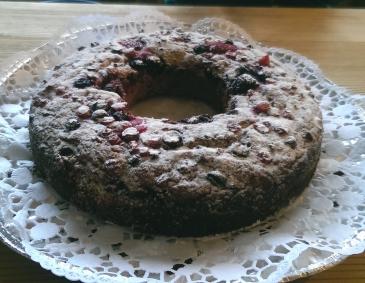 Mohn-Topfenkuchen mit Beeren Mohn-Topfenkuchen mit Beeren