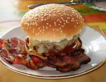 Hot-BBQ-Bacon-Cheese-Burger Hot-BBQ-Bacon-Cheese-Burger