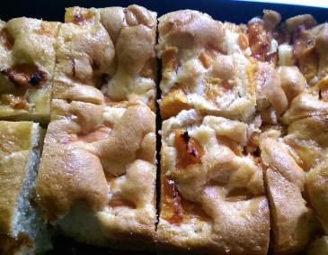 Marillenblechkuchen Marillenblechkuchen