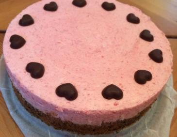 Kleine Himbeer-Mohn-Torte Kleine Himbeer-Mohn-Torte
