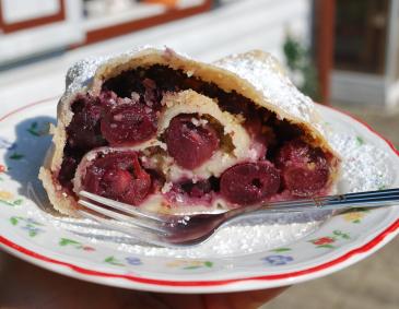 Kirschenstrudel Kirschenstrudel