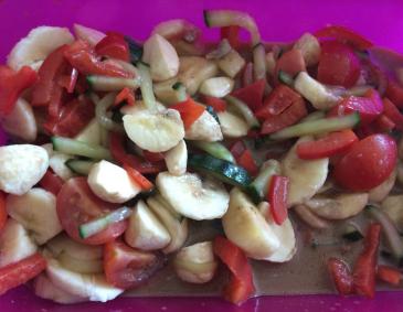 Sommersalat mit Bananen Sommersalat mit Bananen