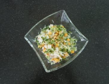 Rettichsalat mit Gurken und Mais Rettichsalat mit Gurken und Mais