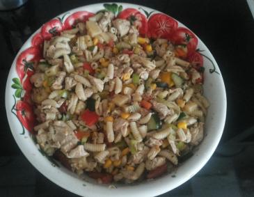 Hühner-Nudelsalat Hühner-Nudelsalat
