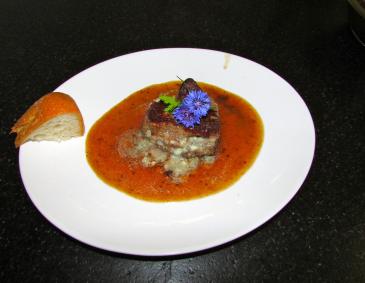 Rinderfilet gefüllt mit Roquefort Rinderfilet gefüllt mit Roquefort
