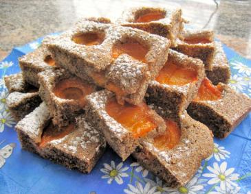 Mohn-Marillenkuchen Mohn-Marillenkuchen
