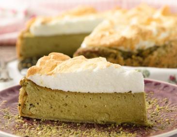 Kürbiskern-Sauerrahmkuchen mit Baiserhaube Kürbiskern-Sauerrahmkuchen mit Baiserhaube