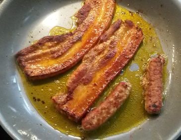 Gebratene Bauchfleischstreifen Gebratene Bauchfleischstreifen