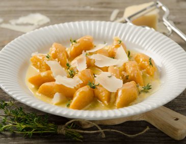Kürbisgnocchi mit Käsesauce Kürbisgnocchi mit Käsesauce