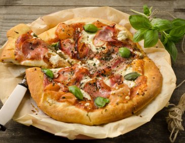 Pizza Mediterraneo Pizza Mediterraneo