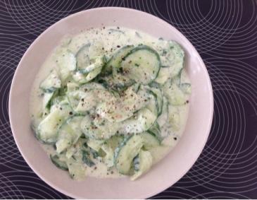 Kräuter-Gurkensalat Kräuter-Gurkensalat