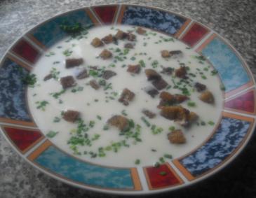 Steirische Sauerrahmsuppe Steirische Sauerrahmsuppe