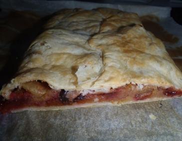 Zwetschken-Apfel-Strudel Zwetschken-Apfel-Strudel