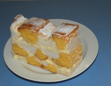 Kardinalschnitte mit Schlagobers Kardinalschnitte mit Schlagobers