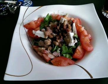 Rucolasalat mit gebratenem Speck Rucolasalat mit gebratenem Speck