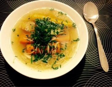 Rindfleischsuppe - Klar Rindfleischsuppe - Klar
