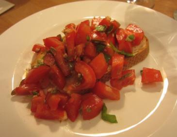 Bruschetta mit Paradeiser Bruschetta mit Paradeiser