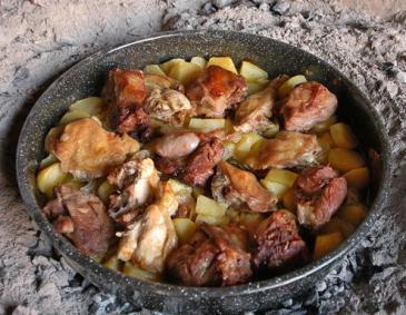 Lammfleisch in der Glut Lammfleisch in der Glut