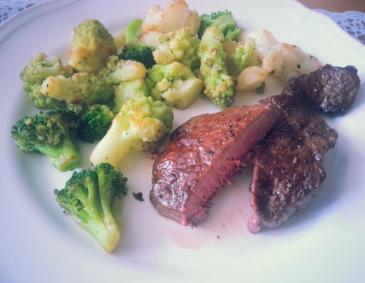 Rindfleisch mit Brokkoli Rindfleisch mit Brokkoli