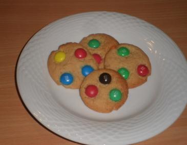 Cookies mit Schokolinsen Cookies mit Schokolinsen