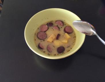 Kartoffelsuppe mit Waldviertler Würstel Kartoffelsuppe mit Waldviertler Würstel