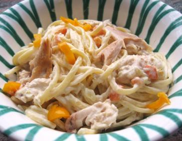 Pastasauce mit geräuchertem Bachsaibling Pastasauce mit geräuchertem Bachsaibling