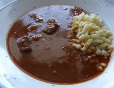 Rindsgulasch à la Sigrid Rindsgulasch à la Sigrid