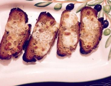 Überbackenes Brot Überbackenes Brot