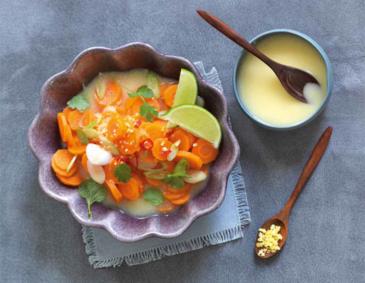 Karottensalat mit Orangen-Kokos-Dressing Karottensalat mit Orangen-Kokos-Dressing