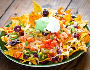 Überbackene Nacho-Platte Überbackene Nacho-Platte