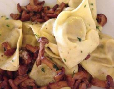 Tortellini alla papalina Tortellini alla papalina