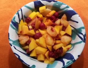 Südfrüchte-Obstsalat mit Geist Südfrüchte-Obstsalat mit Geist