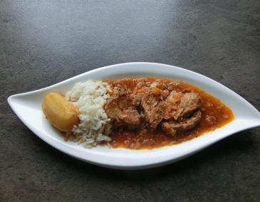 Putenrollbraten mit Wurzelgemüse Putenrollbraten mit Wurzelgemüse