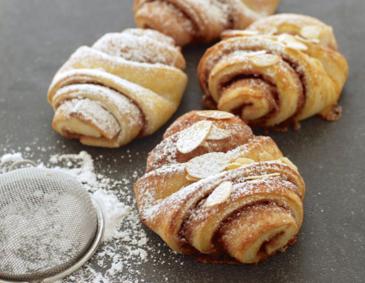 Franzbrötchen mit Zimt