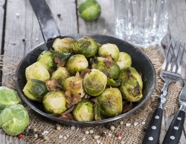 Kohlsprossen mit Speck Kohlsprossen mit Speck