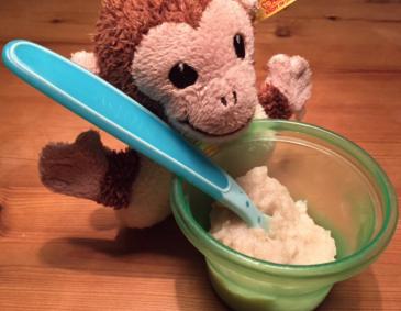 BABY: Apfel-Bananen-Haferflocken-Brei BABY: Apfel-Bananen-Haferflocken-Brei