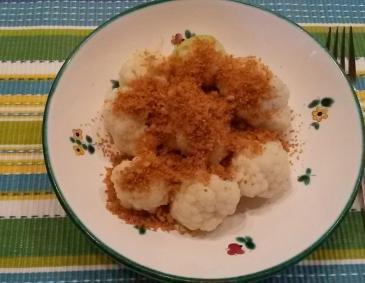 Karfiol mit Bröseln Karfiol mit Bröseln