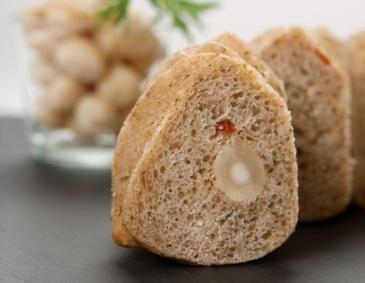 Macadamia-Brotgugelhupf Macadamia-Brotgugelhupf