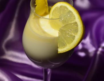 Mascarpone-Creme mit Zitrone Mascarpone-Creme mit Zitrone