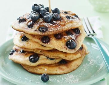 Pancakes mit Heidelbeeren Pancakes mit Heidelbeeren